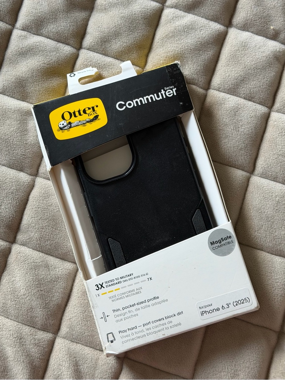 iPhone 17 OtterBox Commuter Series Black iPhone 6.3" Case - MagSafe Compatible